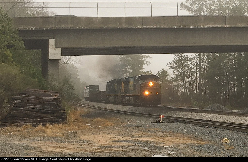 CSX 5312 and 4705